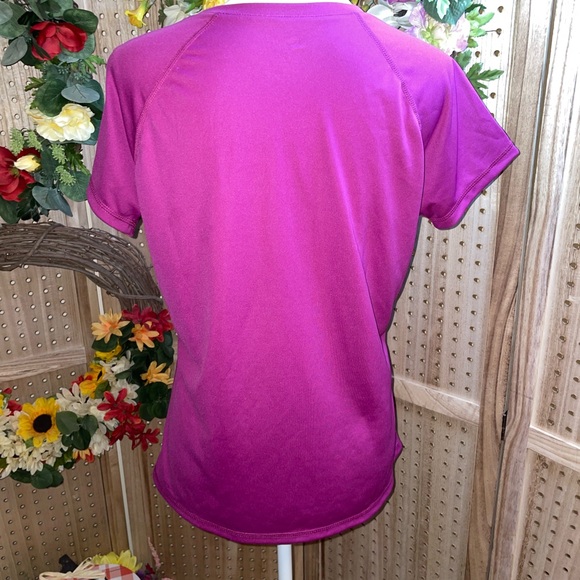 Women's V-Neck Pink Top - Picture 4 of 6